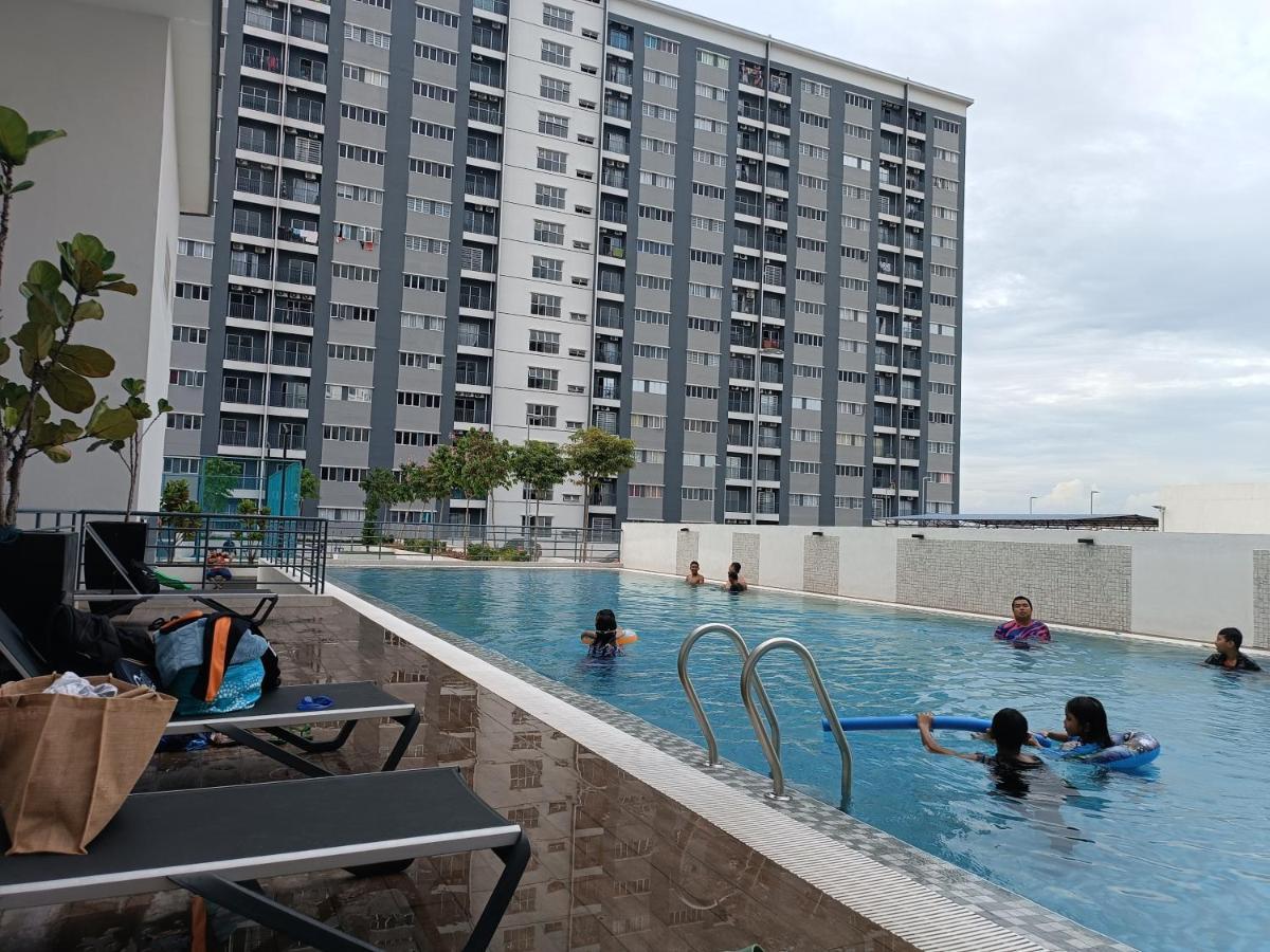 Aisy Homestay Putrajaya Cyberjaya Klia Kampung Dengkil Exterior foto